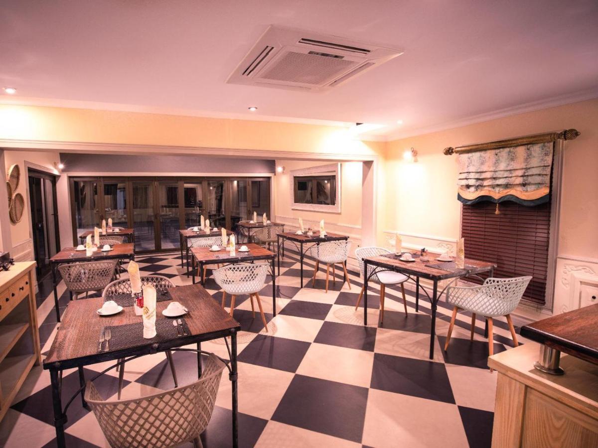 Masingitana Hotel Acornhoek Ngoại thất bức ảnh