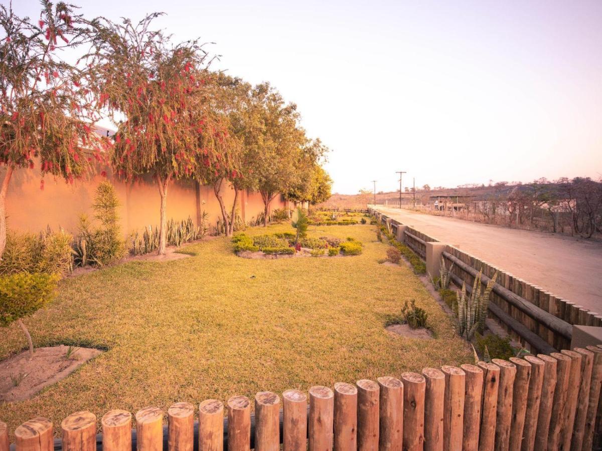 Masingitana Hotel Acornhoek Ngoại thất bức ảnh